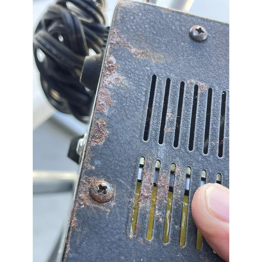 Tripp Lite Model PR-3 3 AMP. Precision Regulated DC Power Supply